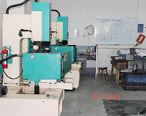 新宇發(fā)模具生產(chǎn)車間一角